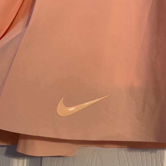 NWT S Nike Pink Skort - Picture 2 of 5